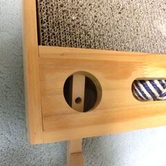 【無料】猫の爪とぎおもちゃ+爪とぎ3本　ペット用品　木枠の画像