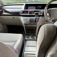 ファミリーカー、バン(ホンダ・エリシオン)の画像