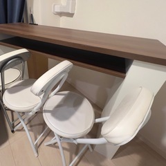 机 デスク 120 x 85 x 40 折りたたみ椅子3個の画像