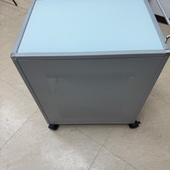 サイドワゴンの画像