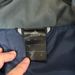 adidas アウター　ジャンパーの画像