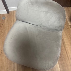 LOWYA  座椅子ソファ　グレージュの画像