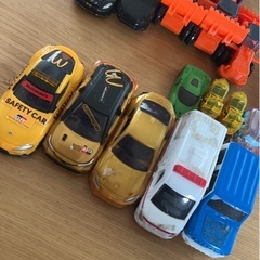 ミニカー　トミカ　ハッピーセットなど　まとめ売りの画像