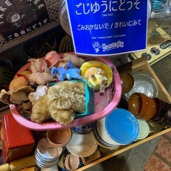 ご自由にどうぞ”食器など"の画像
