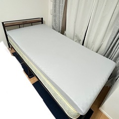 シングルベッド　フレーム　マットレス付きの画像
