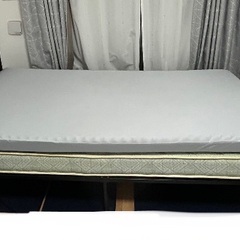 シングルベッド　フレーム　マットレス付きの画像
