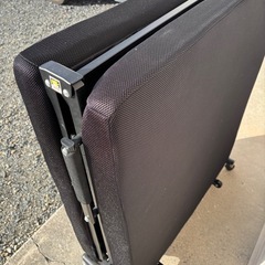 【美品】アイリスオーヤマ折り畳みリクライニングシングルベッドの画像