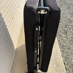 【美品】アイリスオーヤマ折り畳みリクライニングシングルベッドの画像