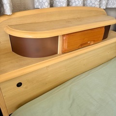 シングルベッドとマットレス　セットの画像