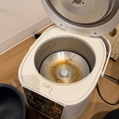 炊飯器の画像