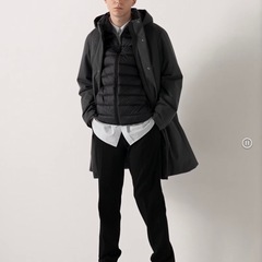 新品未使用　UNIQLO ハイブリッドダウンコート　Lの画像