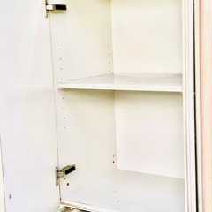 キッチンの吊り戸棚の画像