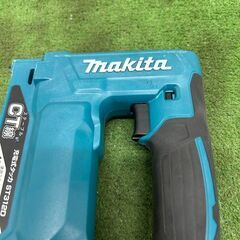 マキタ/makita ST312DZ 充電式タッカ【野田愛宕店】【店頭取引限定】【中古】管理番号：IT84JH9JQFKAの画像