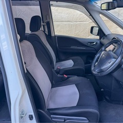 日産 セレナ 2.0 ライダー S-HYBRID A セーフティ 全方位カメラ 片側パワスラの画像