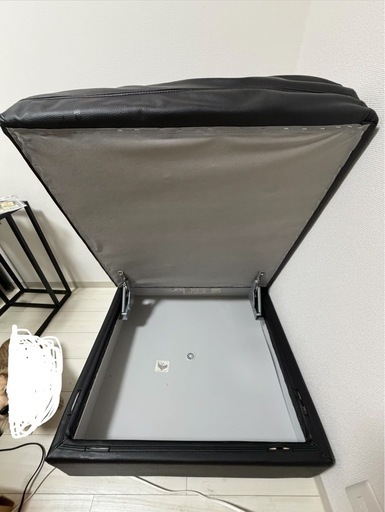 IKEA ソファ　クッション付きVALLENTUNA