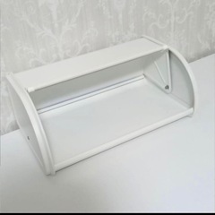 ニトリ ブレッドケース ホワイトの画像