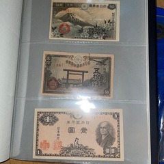 古銭、アンティーク紙幣、コイン　未使用切手500枚以上の画像