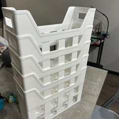 白　収納ケースの画像