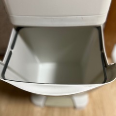 2段ペダルベール【ゴミ箱】の画像