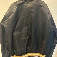 スタジャンの画像