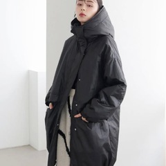 新品タグ付き☆ABITOKYO RUMOR 中綿シャイニータフタジャケット　白の画像