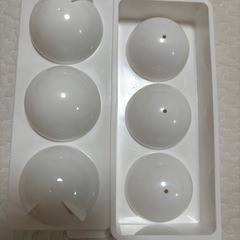 【差し上げます】製氷器（大きい丸型）の画像