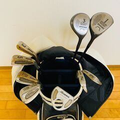 ゴルフセット XXIO ゼクシオ キャディーバッグ 9型 5分割 MARUMAN マルマン Wingetter HIGH QUALITY METAL HEAD MA-CARBON HIGH QUALITY CARBON SHAFT ドライバー 1番 ウッド 3番 MARUMAN マルマン Burdie Cup SPSS アイアン 3番 5番 7番 9番 ウェッジ PW ピッチングウエッジ SW サンドウェッジ パター TaylorMade テーラーメイド Rossa CORZA GHOST agsi+ 2の画像