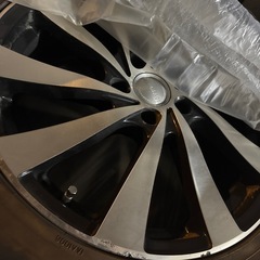 スタッドレスタイヤ18インチ中古レクサスRX使用の画像