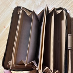 ピンキーダイアン　長財布の画像