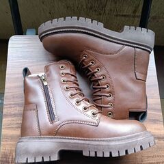 新品 22.5cm レディース ブーツ ブラウン 厚底 シューズ ショートブーツ 識別番号:【B228-Z】の画像