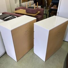 【リサイクルショップ ピカソ 小松原】🌈✨【超美品‼️ツヤッツヤ✨】ニトリ QUESS（クエス）80-4LC WH✨人気のホワイトハイグロス幅80cmローチェスト🎉★9244★の画像