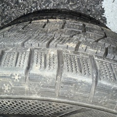 215/55/R17 4本スタッドレスタイヤホイールセット の画像