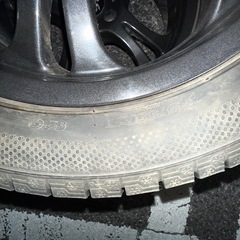 215/55/R17 4本スタッドレスタイヤホイールセット の画像