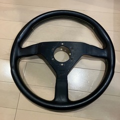 MOMOステアリングの画像