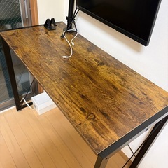 【無料・引取限定】シンプルデザインのワークデスク（0円）