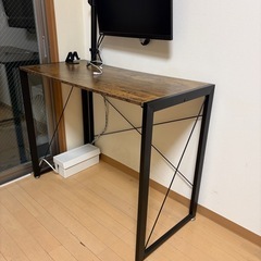 【無料・引取限定】シンプルデザインのワークデスク（0円）の画像