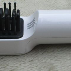 ☆受電式ヒートブラシ◆とかすだけで簡単ストレートヘアにの画像