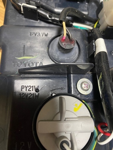 ハイラックス GUN125 後期 純正 テール ランプ
