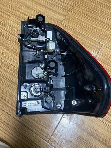 ハイラックス GUN125 後期 純正 テール ランプ

