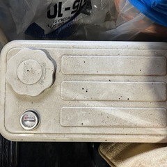 青森県【中古】手渡し限定　石油タンク　20リットル　現金  ファンヒーターの画像