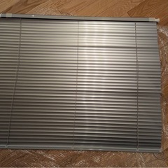 ブラインド（幅112㎝×高さ91㎝）の画像