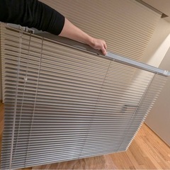 ブラインド（幅112㎝×高さ91㎝）の画像
