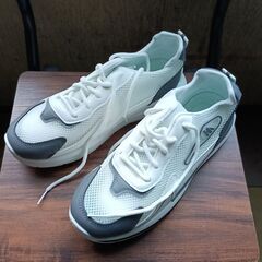 新品 25.5cm メンズ スニーカー ホワイト 厚底 シューズ...