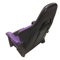 【ジ1215-06】足を伸ばしでリラックスできるフットレスト付き‼️ゲーミング座椅子  GOWINS リクライニング機能付きの画像