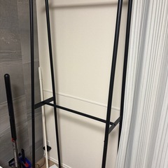 ハンガーラックの画像