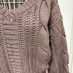 レトロガール　茶色セーターの画像