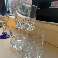クリスタルグラス　☆☆　ウイスキーグラス　ロックグラス　2コ　＋　おまけショットグラス　3コ　☆☆　重厚感ありの画像