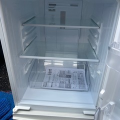 SHARP 2ドア　冷蔵庫　配達、設置まで無料でしますの画像