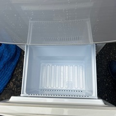 SHARP 2ドア　冷蔵庫　配達、設置まで無料でしますの画像