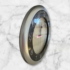 壁掛け時計 丸型 シルバー シンプル(サイズ直径32cm)の画像